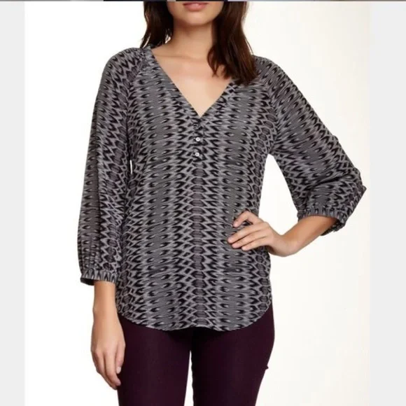 Joie Tops Joie 0silk V Neck Top Poshmark